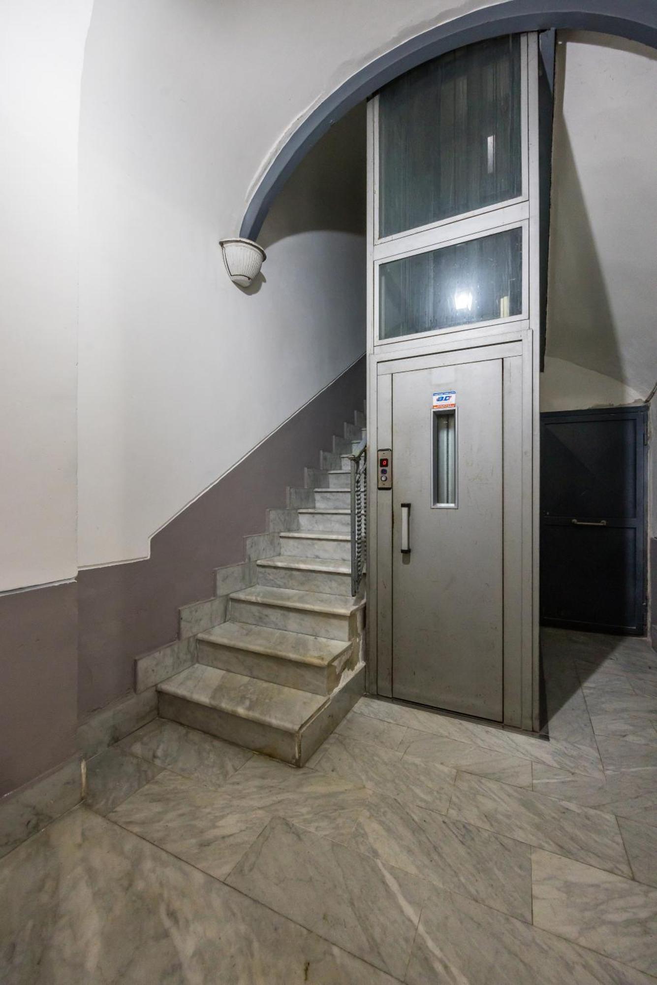 Lioy 25 By Napoliapartments Exterior photo